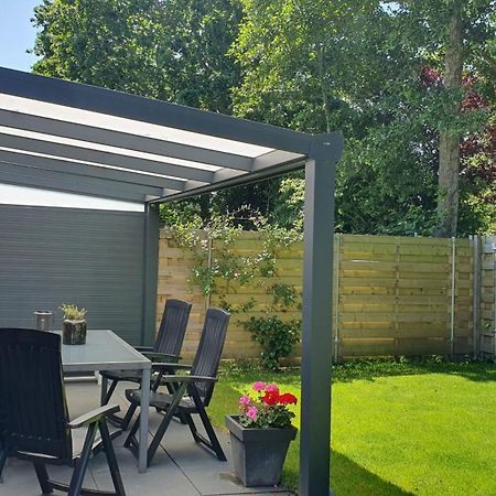 Luxe Vakantiebungalow Met Omheinde Tuin Voor Hond En Kinderen Dirkshorn Exterior photo